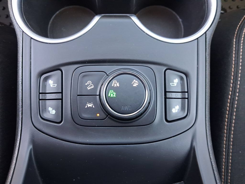 Used 2020 GMC Terrain SLE w/ Driver Convenience Package AWD/4WD image 18