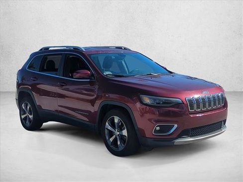 Used 2019 Jeep Cherokee Limited image 3