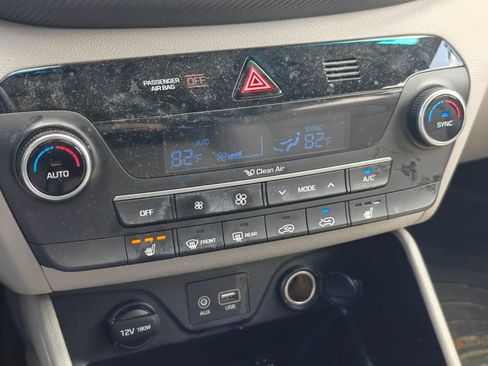 Used 2020 Hyundai Tucson SEL w/ Winter Weather Package image 16