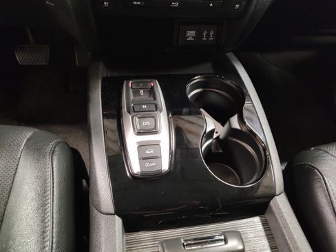 Used 2016 Honda Pilot Elite image 8