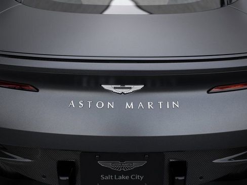 Used 2023 Aston Martin DB11 V12 image 25