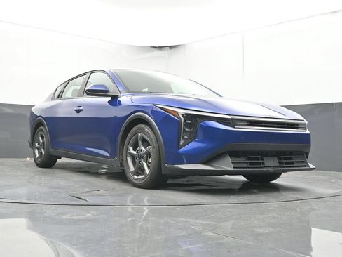 Used 2025 Kia K4 FWD image 42