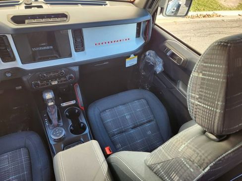 New 2025 Ford Bronco Heritage Edition image 12