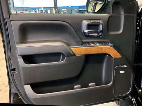 Used 2018 Chevrolet Silverado 1500 LTZ w/ Sport Package image 9