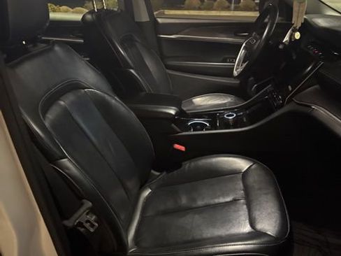 Used 2021 Jeep Grand Cherokee L Limited image 4