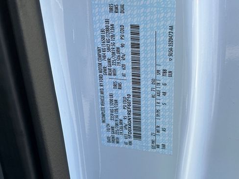 Used 2024 Ford F450 XL w/ XL Chrome Package image 27