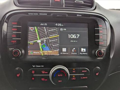 Used 2018 Kia Soul ! w/ Tech Package FWD image 26