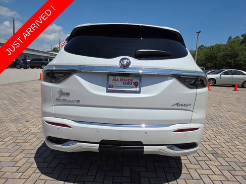 Used 2023 Buick Enclave Avenir w/ Avenir Technology Package FWD image 10