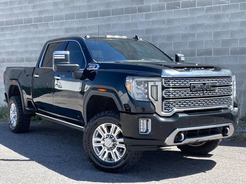 Used 2022 GMC Sierra 3500 Denali w/ Denali Ultimate Package AWD/4WD image 1