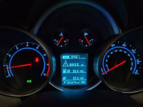 Used 2014 Chevrolet Cruze LS image 23