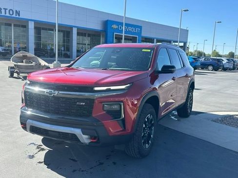 New 2026 Chevrolet Traverse Z71 w/ Enhanced Driving Package AWD/4WD image 28