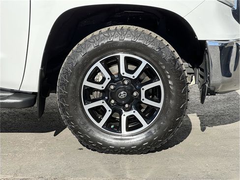 Used 2020 Toyota Tundra Limited image 33