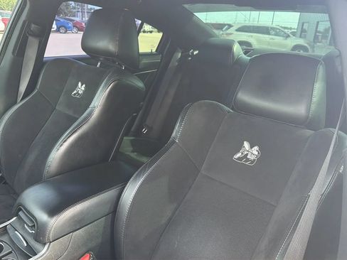 Used 2019 Dodge Charger Scat Pack w/ Dynamics Package RWD image 89