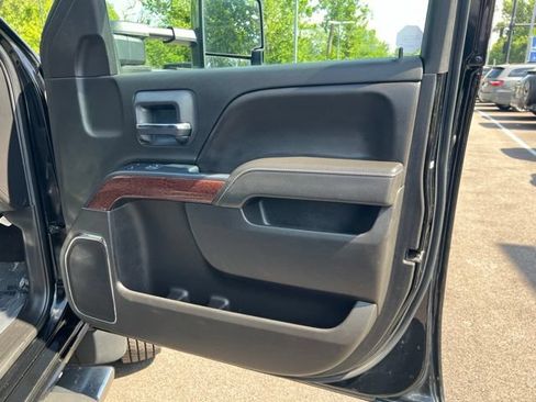 Used 2018 GMC Sierra 3500 SLT AWD/4WD image 30
