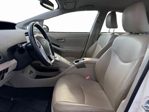 Used 2012 Toyota Prius Four image 10