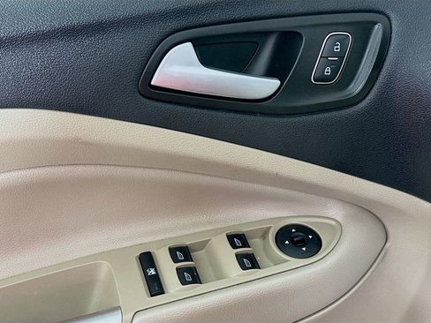 Used 2018 Ford Escape SEL FWD image 21