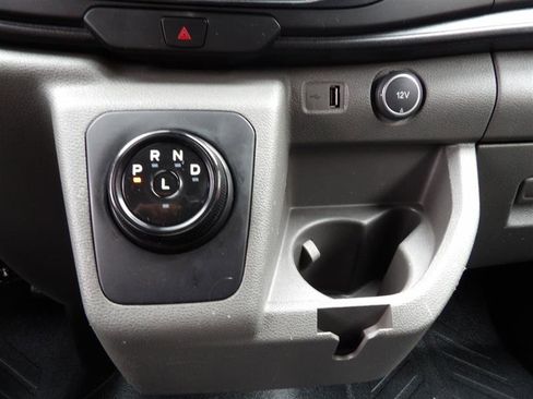 Used 2022 Ford E-Transit Medium Roof w/ Load Area Protection Package image 17