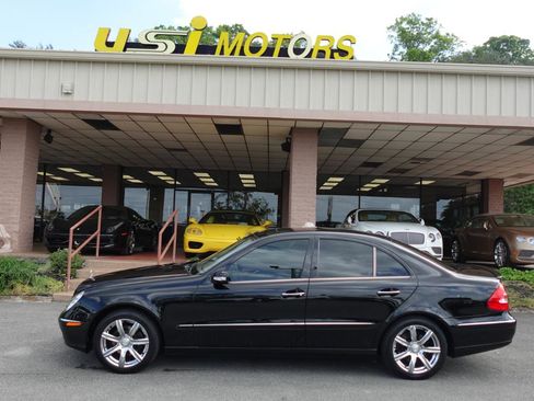 Used 2005 Mercedes-Benz E 320 Sedan image 4