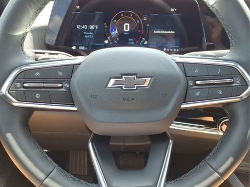 New 2026 Chevrolet Equinox LT w/ Midnight Edition FWD image 11