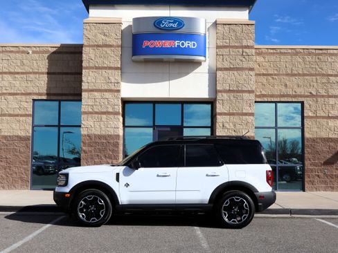 Used 2025 Ford Bronco Sport Outer Banks w/ Outer Banks Tech Package+ image 9