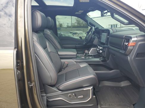Used 2025 Ford F150 Raptor AWD/4WD image 9
