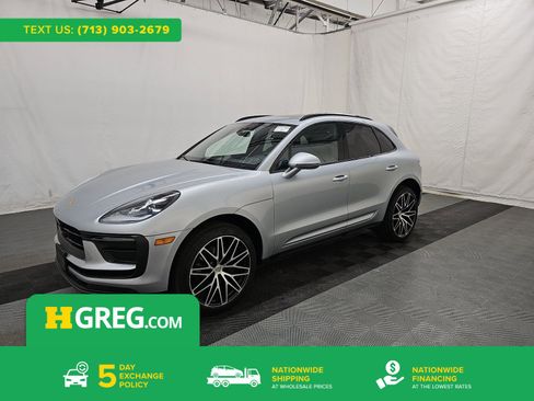 Used 2023 Porsche Macan w/ Premium Package Plus image 1