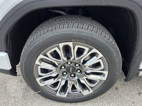 New 2026 GMC Sierra 1500 Denali Ultimate AWD/4WD image 4