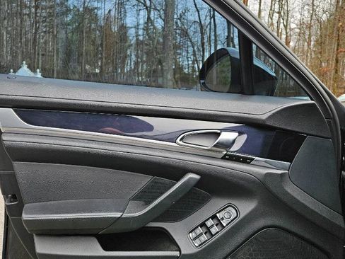 Used 2012 Porsche Panamera 4 image 11