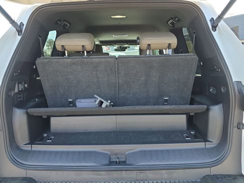 Used 2025 Lexus LX 700h Overtrail w/ Accessory Package (Z1) image 16