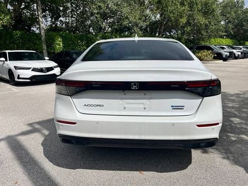 Used 2025 Honda Accord Touring image 5