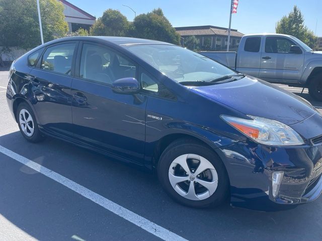 Used 2014 Toyota Prius Three w/ Solar Roof Package FWD image 1