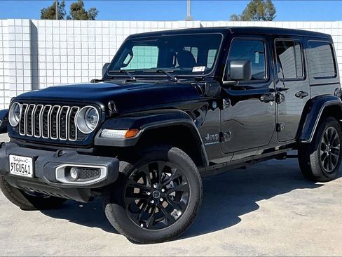 Certified 2025 Jeep Wrangler Unlimited Sahara w/ Safety Group image 2