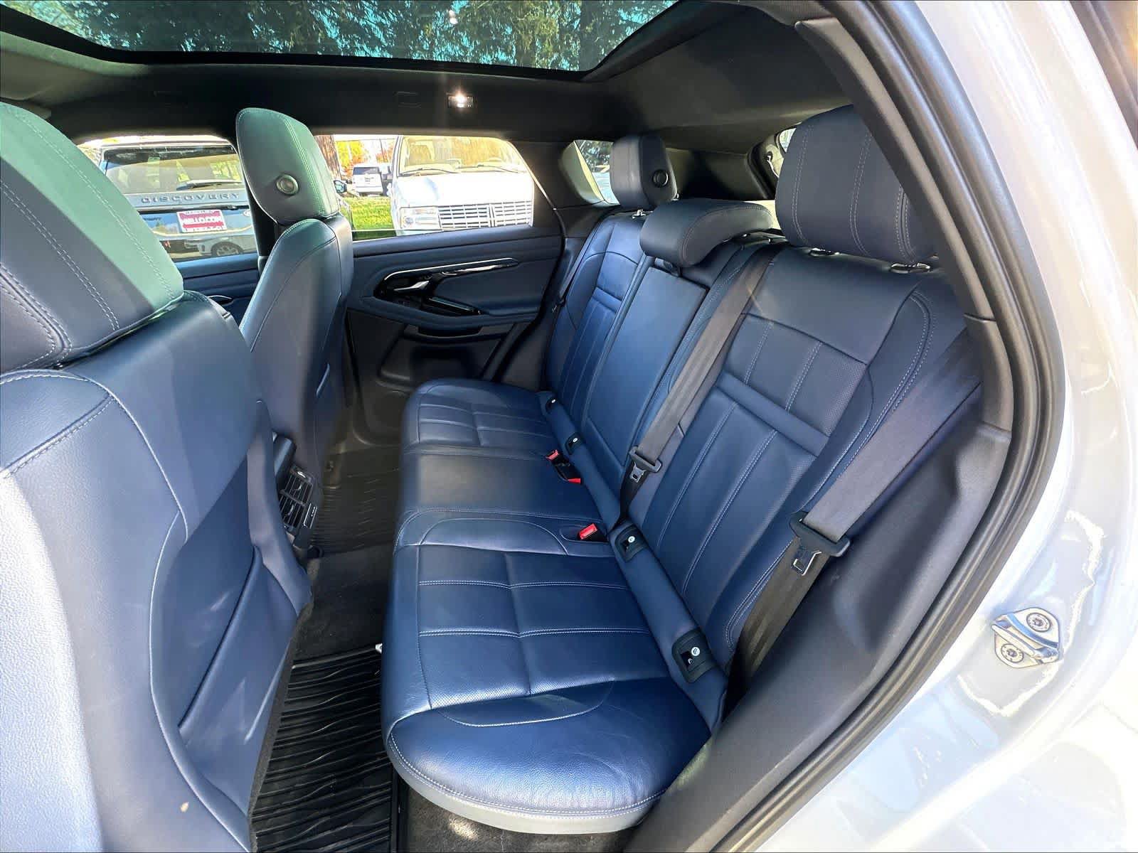 Used 2020 Land Rover Range Rover Evoque SE AWD/4WD image 31