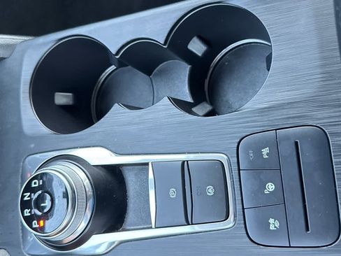 Used 2021 Ford Escape Titanium image 27