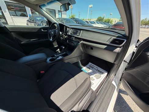 Used 2017 Kia Optima LX FWD image 27