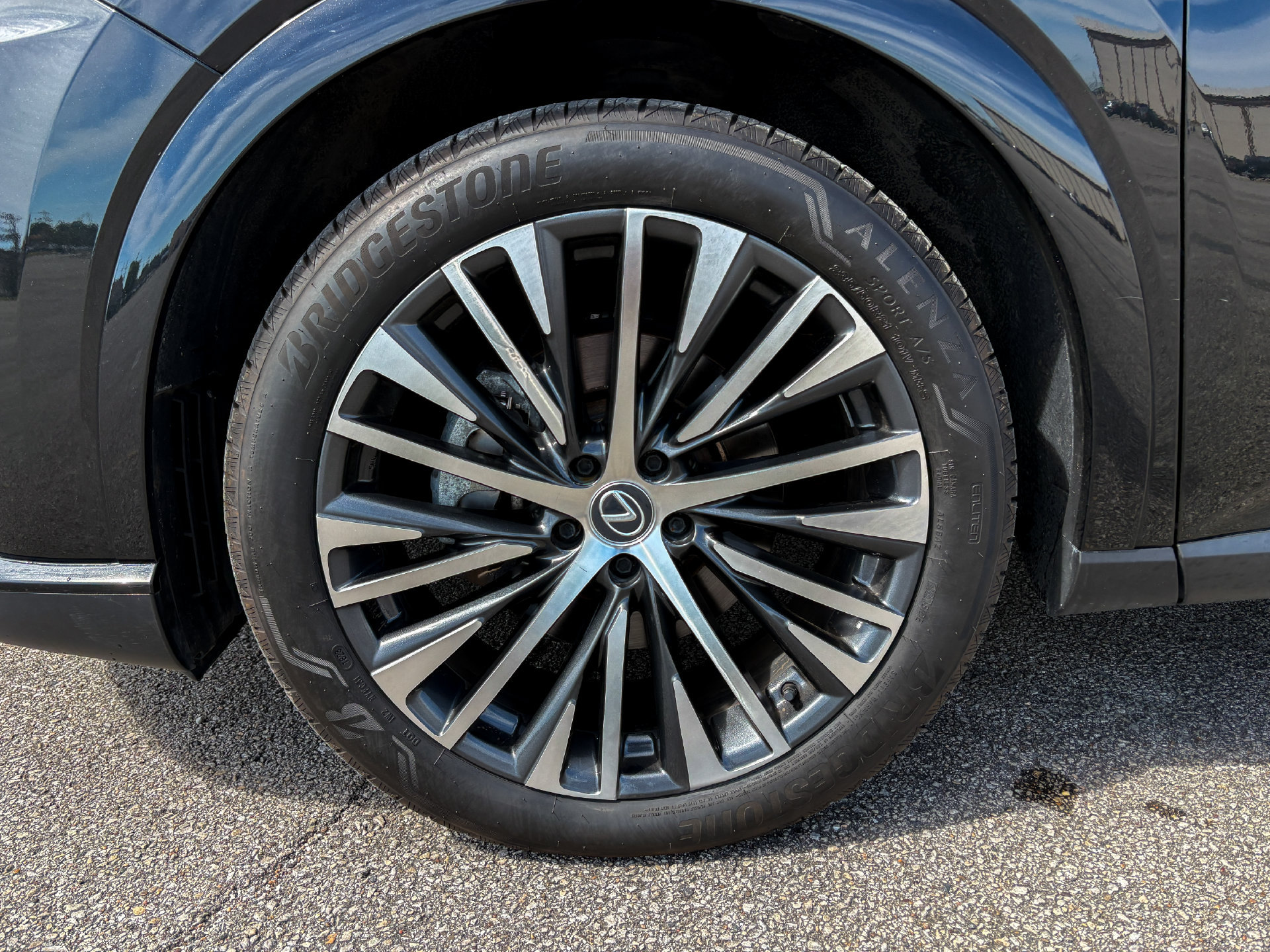 Used 2023 Lexus RX 350 Premium Plus w/ Cold Area Package AWD/4WD image 26