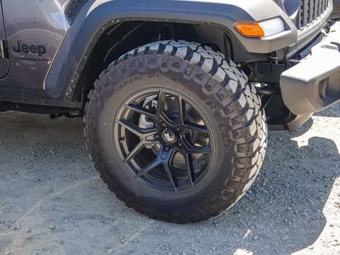 Used 2026 Jeep Wrangler Unlimited Sport AWD/4WD image 6