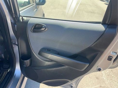 Used 2008 Honda Fit Sport image 29