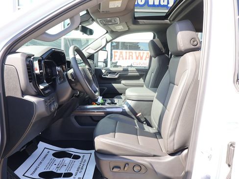 New 2026 Chevrolet Silverado 2500 LTZ w/ LTZ Plus Package AWD/4WD image 15