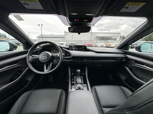 Certified 2025 MAZDA MAZDA3 s Sport image 28