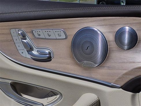 Used 2019 Mercedes-Benz E 450 Cabriolet image 28