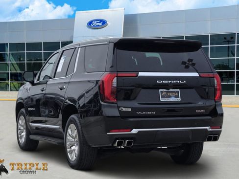 Used 2025 GMC Yukon Denali AWD/4WD image 4
