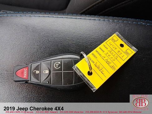 Used 2019 Jeep Cherokee Latitude image 19