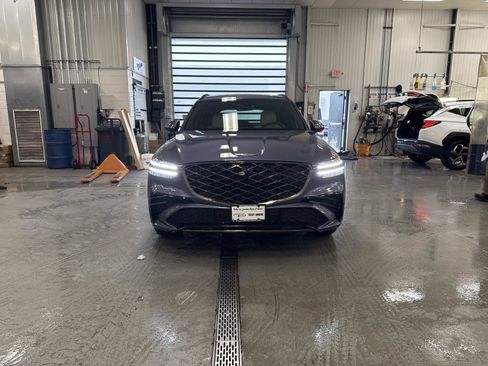 New 2026 Genesis GV70 3.5T Sport Prestige image 2