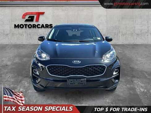 Used 2020 Kia Sportage LX image 2
