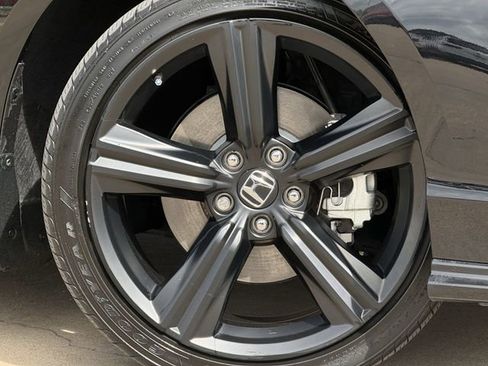 Used 2024 Honda Accord Sport image 9