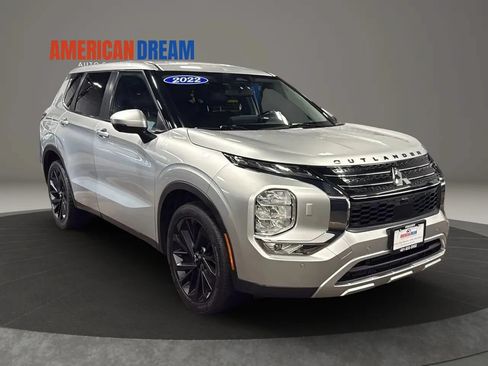 Used 2022 Mitsubishi Outlander SE AWD/4WD image 6