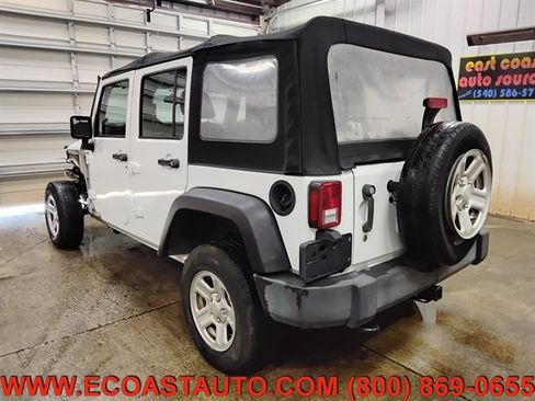 Used 2016 Jeep Wrangler Unlimited Sport w/ Max Tow Package AWD/4WD image 6