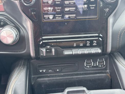 Used 2019 RAM 1500 Limited AWD/4WD image 11