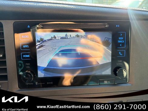 Used 2017 Toyota Sienna XLE w/ XLE Navigation Package FWD image 30